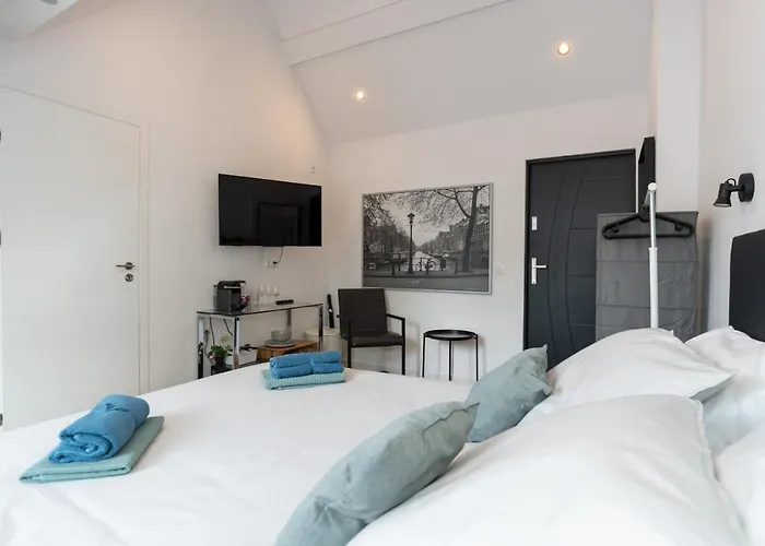 Séjour chez l'habitant Raam Studio's *