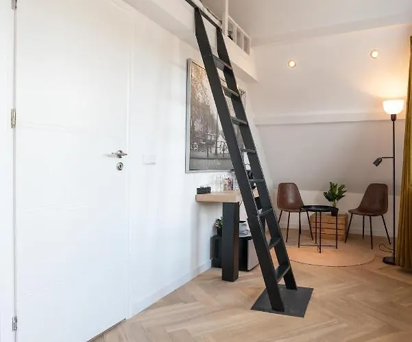 Raam Studio's Séjour chez l'habitant *