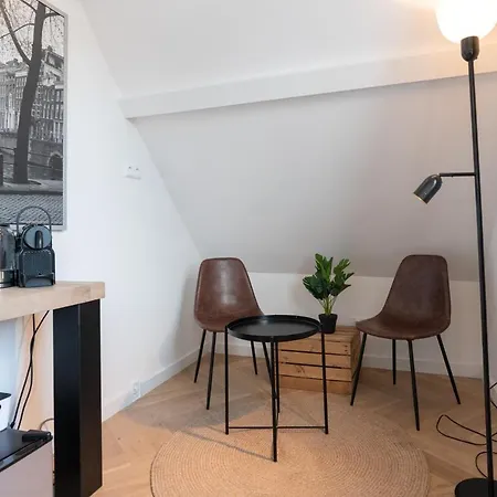 Raam Studio's Kwatera prywatna Amsterdam